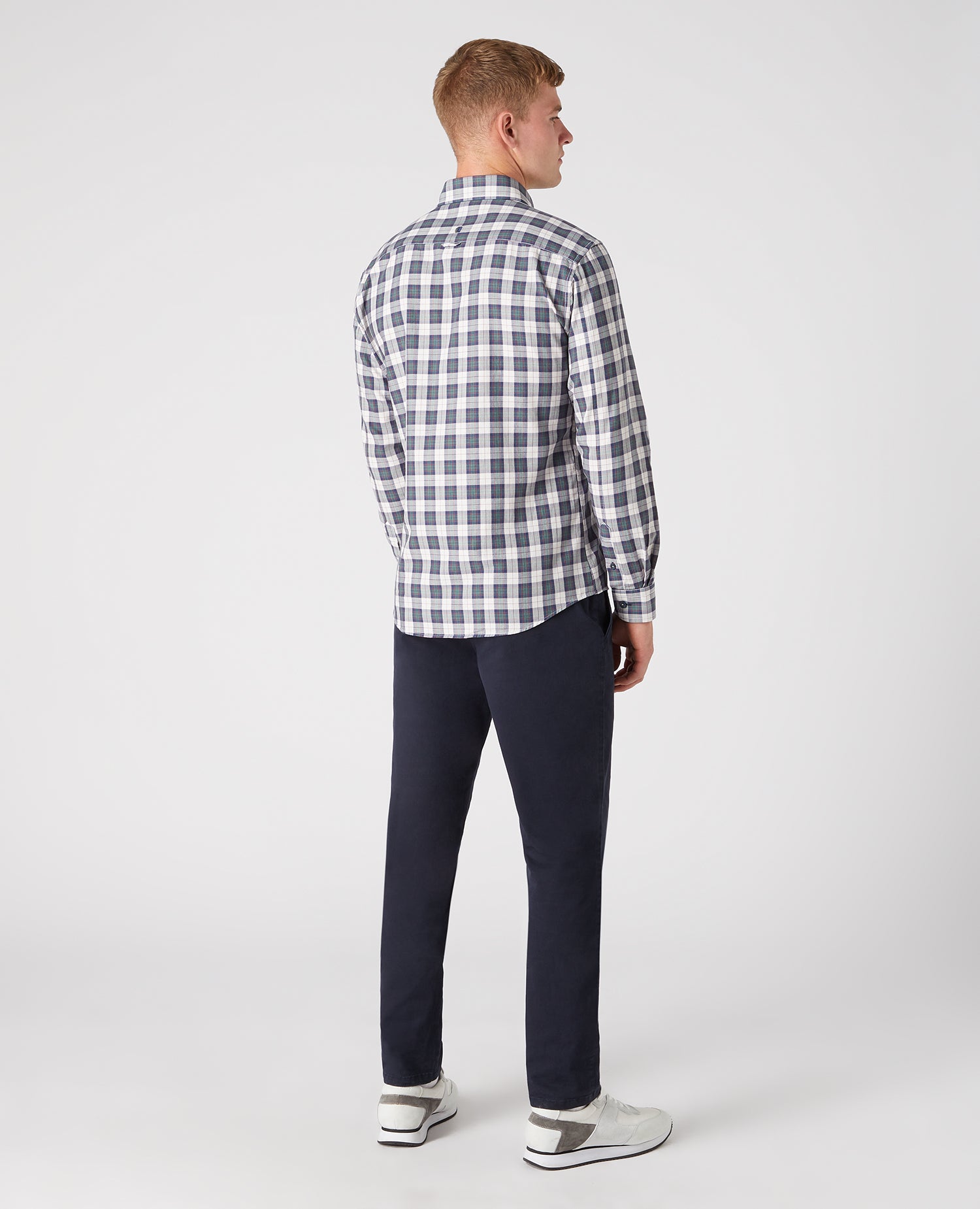 Man wearing a green Tapered Fit Check Cotton Shirt