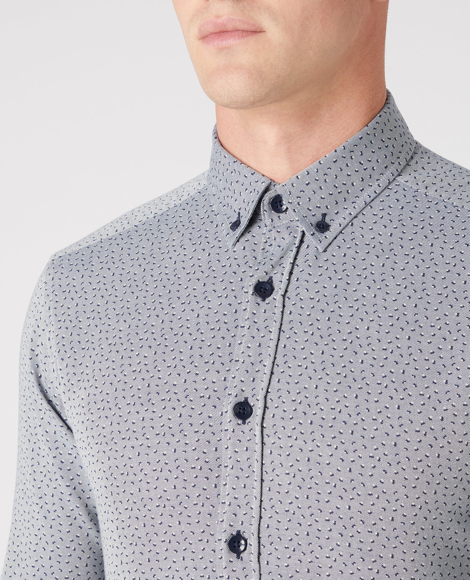 Man wearing a blue Slim Fit Print Cotton Shirt