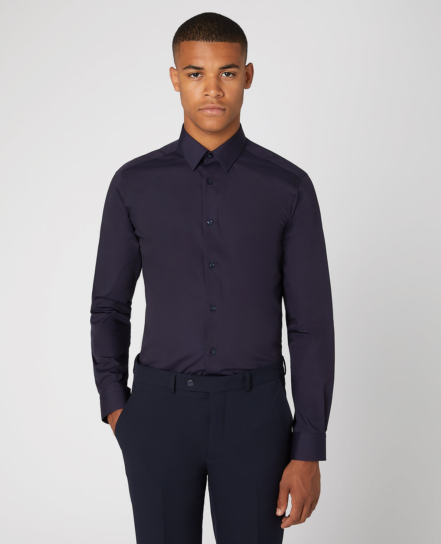 Man wearing a navy Slim Fit Cotton-Blend Shirt