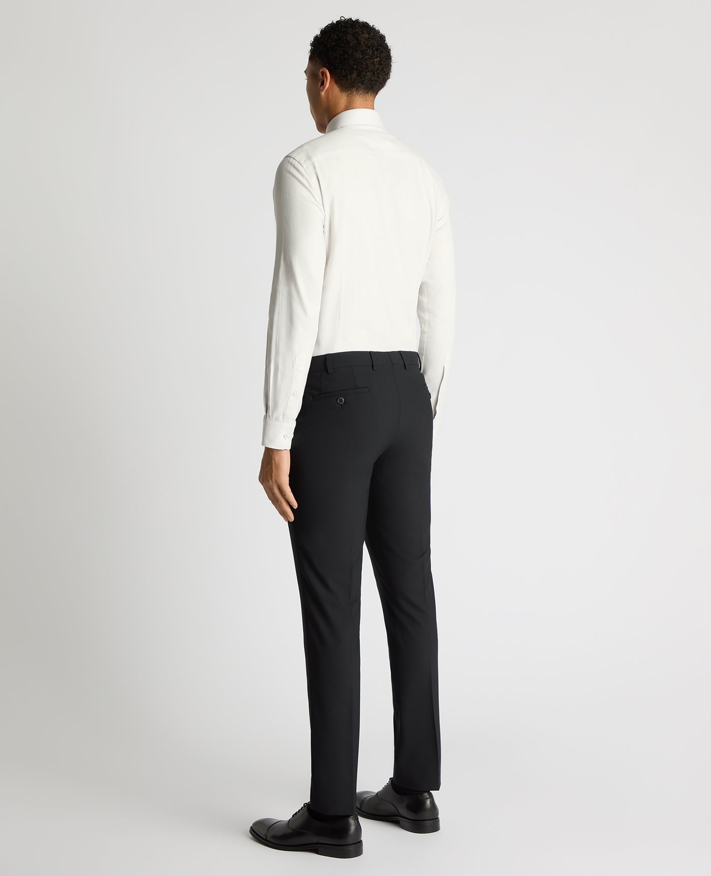 Man wearing a grey Slim Fit Cotton Twill Shirt