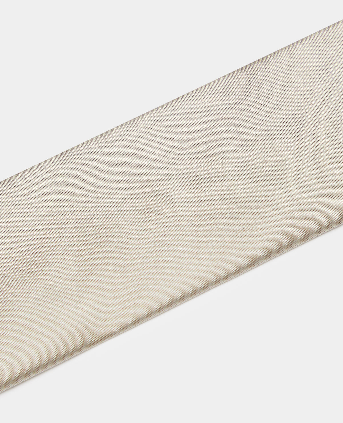 Man wearing a sand Plain Design Tie