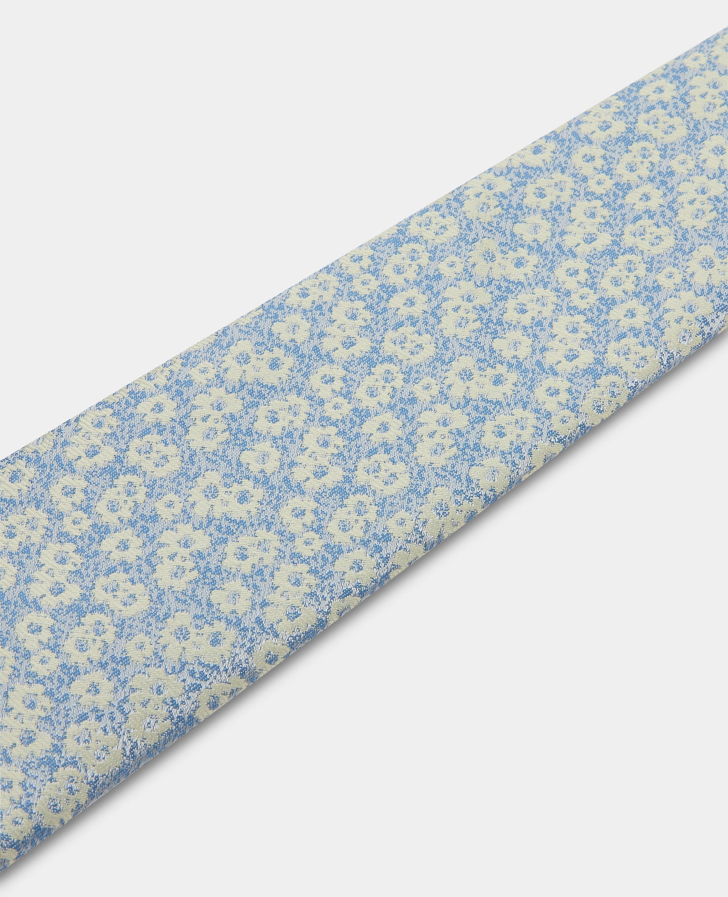 Man wearing a blue Floral Tie