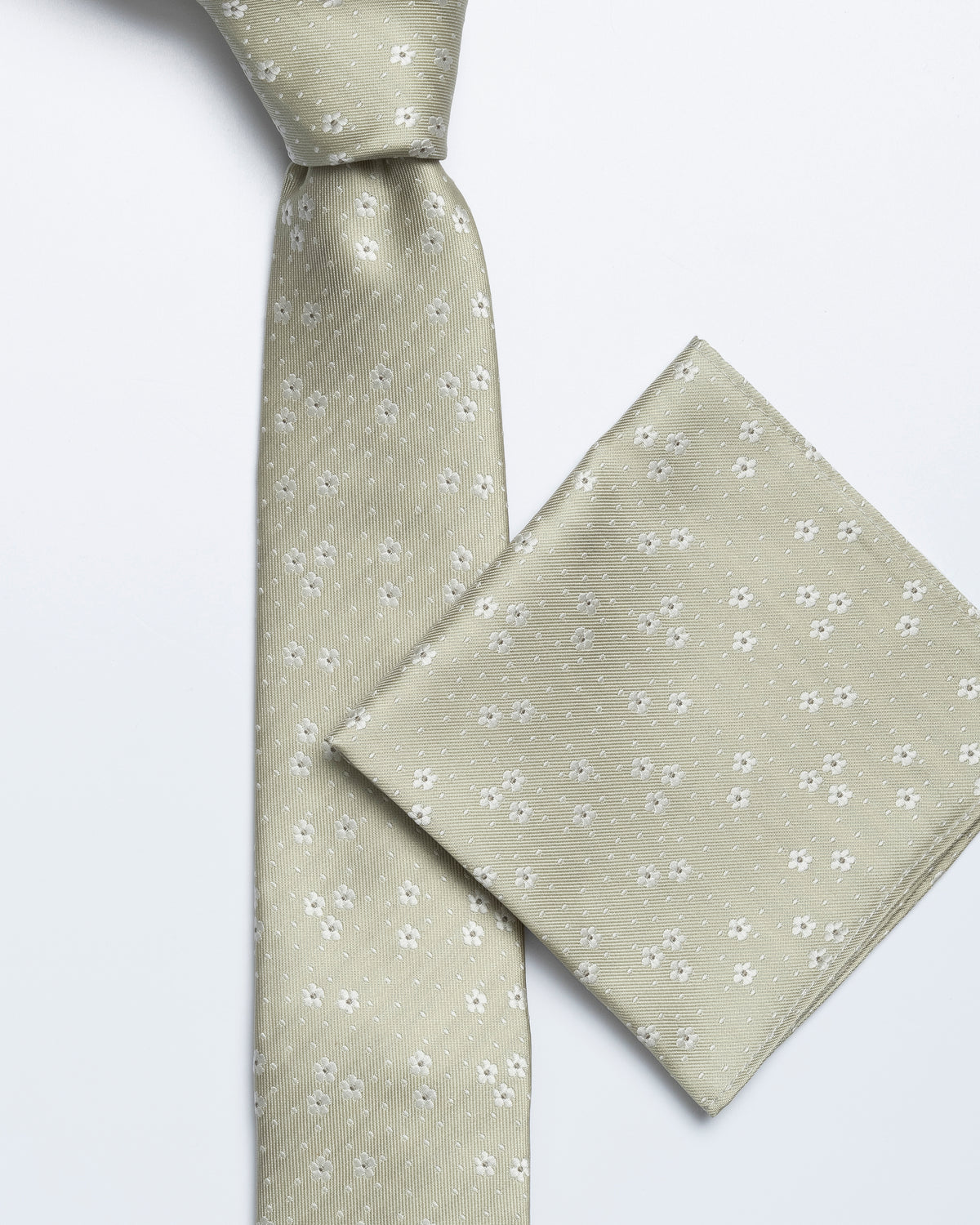 Man wearing a green tie