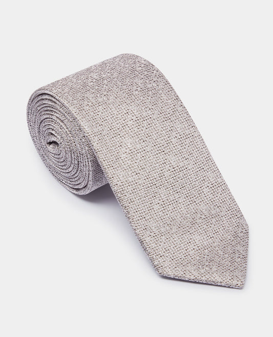 Man wearing a pink Silk Plain Design Tie