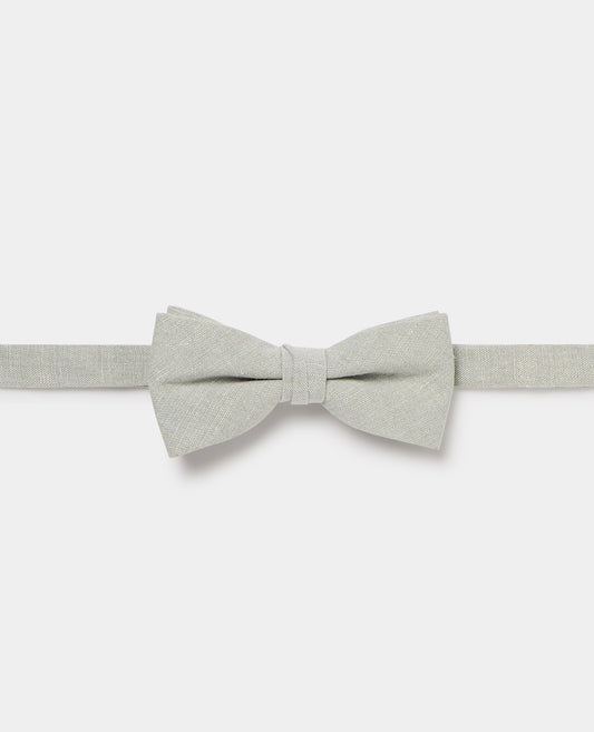 Man wearing a green Linen-Blend Bow Tie