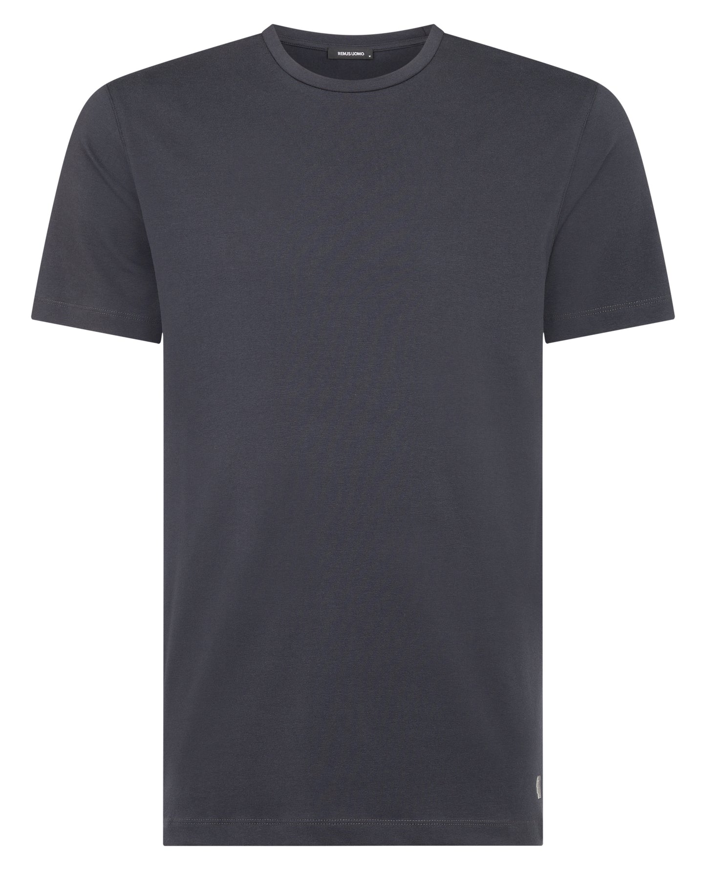 Man wearing a grey Tapered Fit Cotton-Stretch T-Shirt
