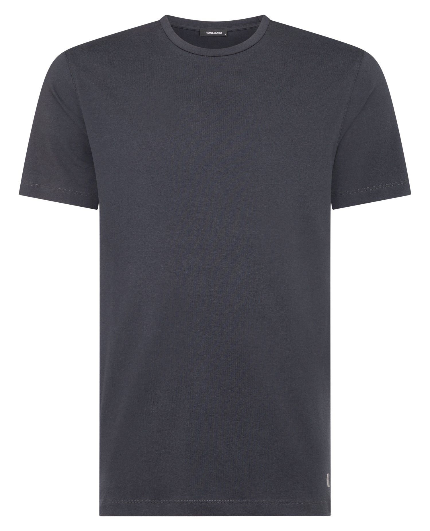 Man wearing a grey Tapered Fit Cotton-Stretch T-Shirt