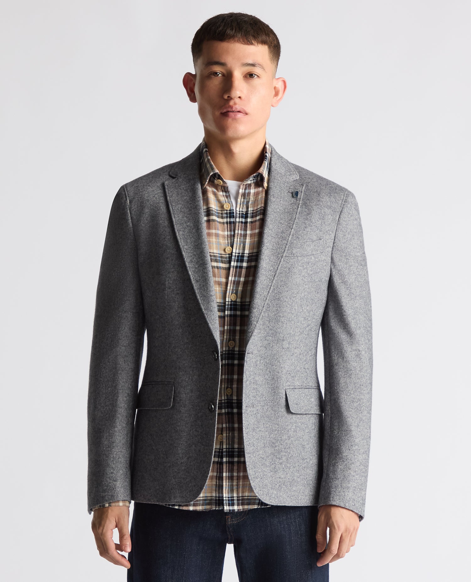 Man wearing a grey Slim Fit Wool Blend Jacket
