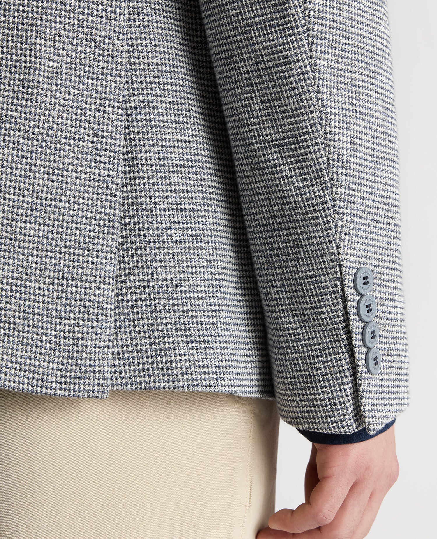 Man wearing a blue Slim Fit Cotton-Blend Stretch Jacket