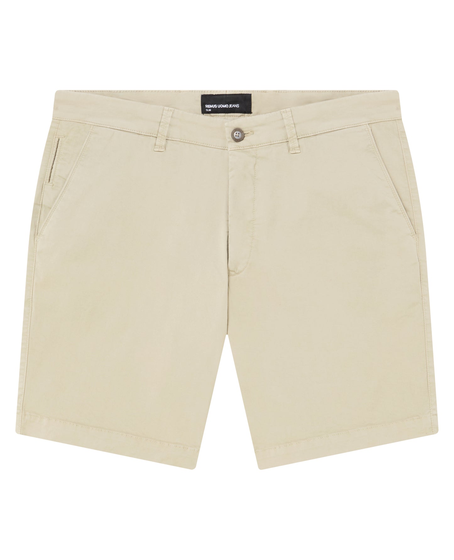 Man wearing a stone chino