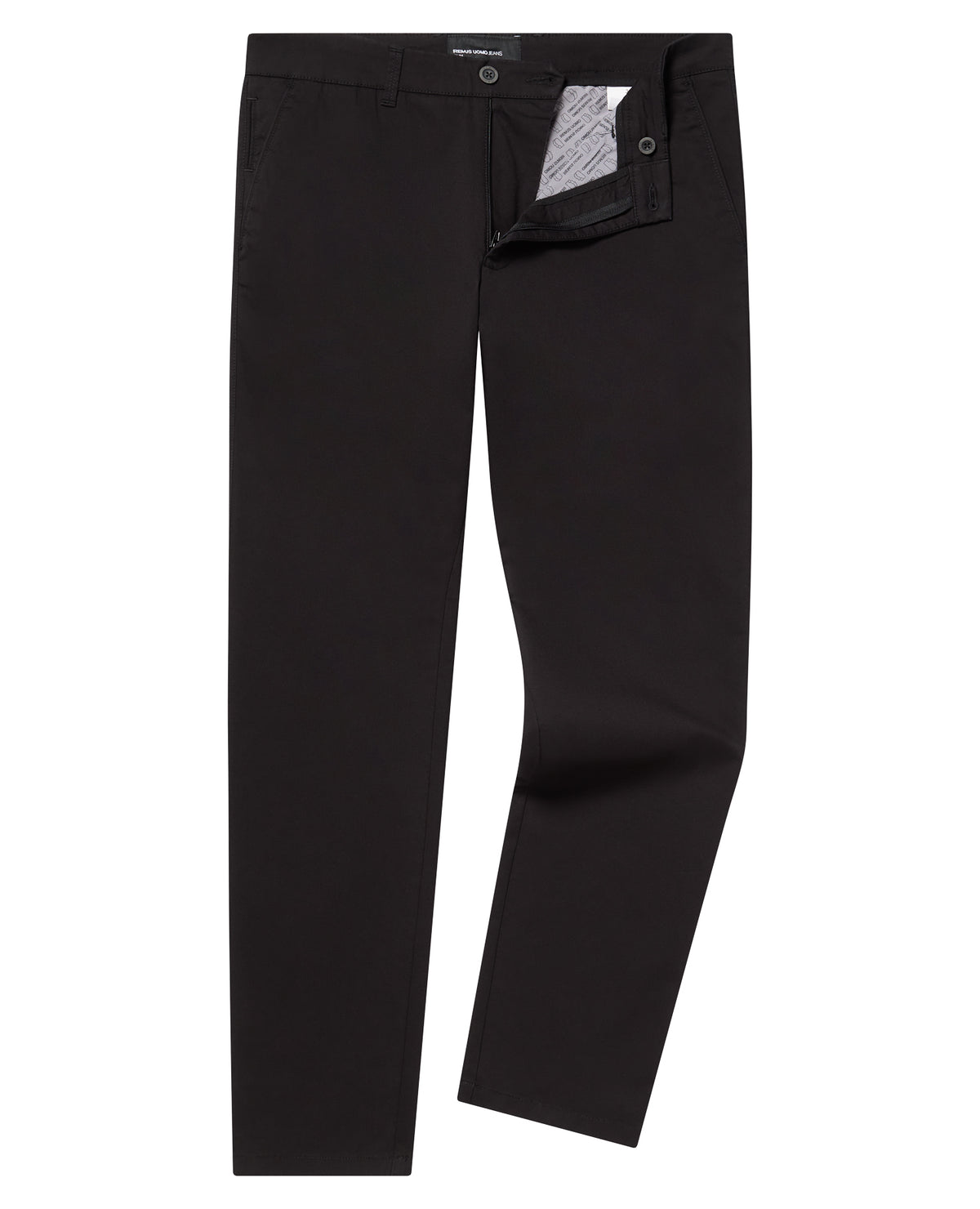 Man wearing a Black chino