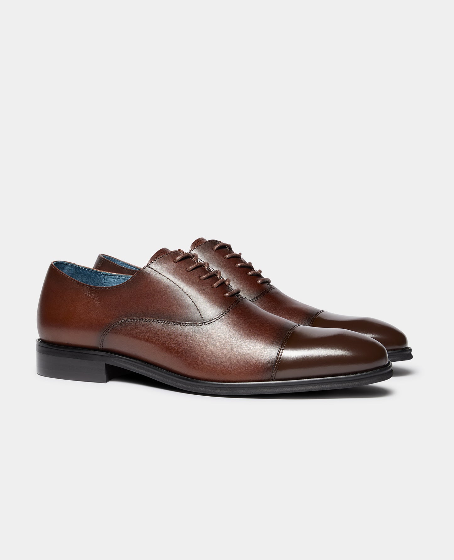 Man wearing a brown Leather Garda Shoe