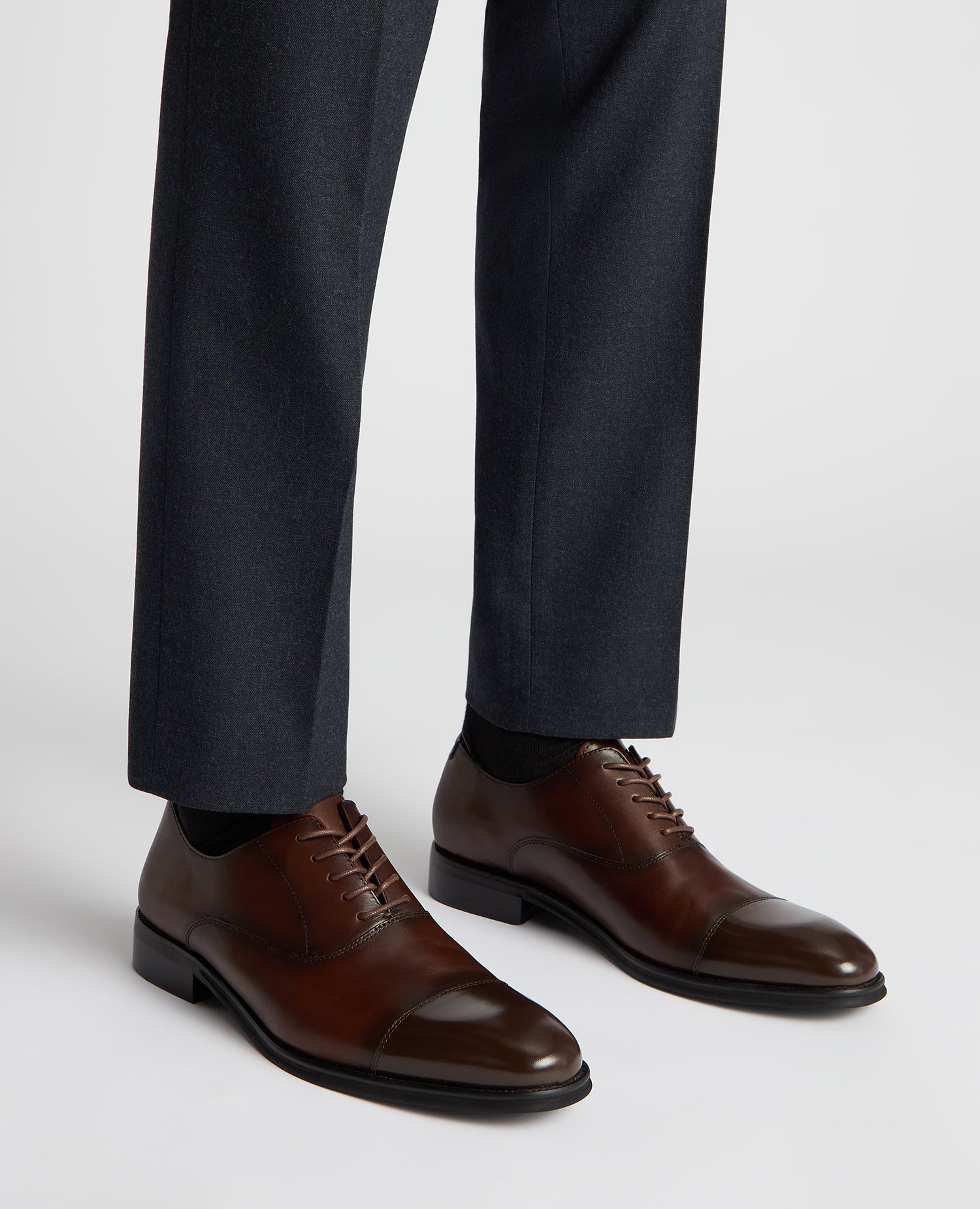 Man wearing a brown Leather Garda Shoe