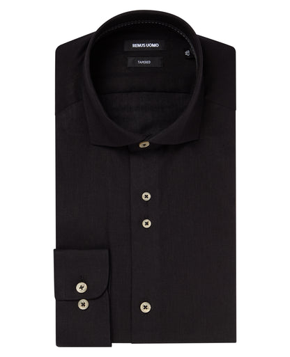 Man wearing a black Tapered Fit Cotton-Linen Blend Shirt