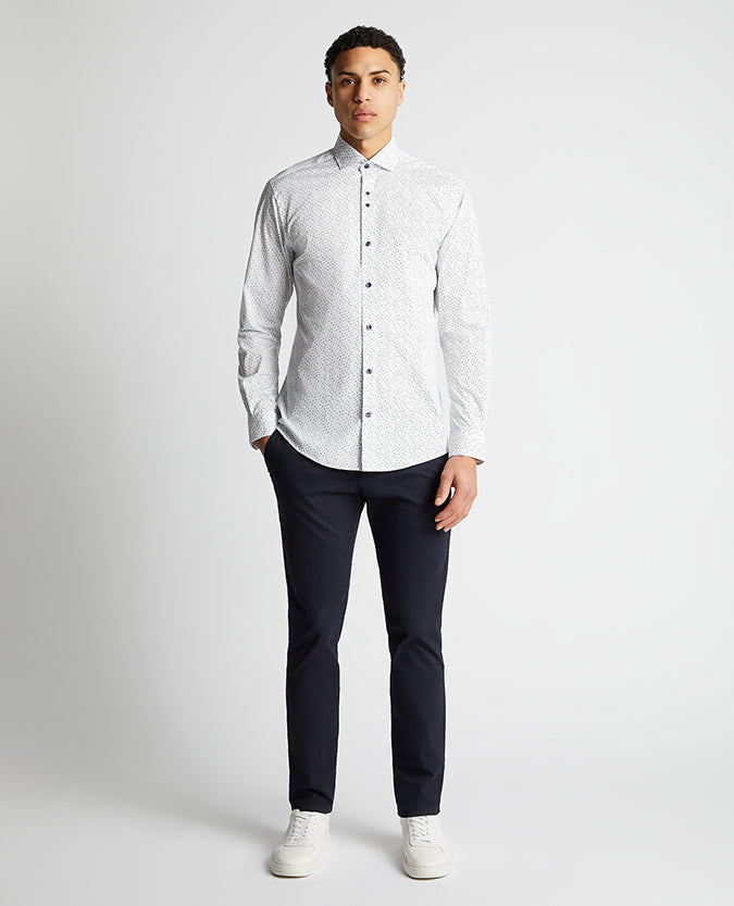 Man wearing a navy Tapered Fit Cotton Stretch Shirt