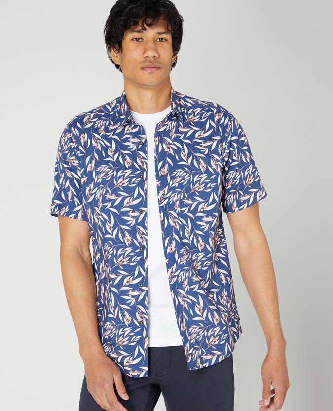 Tapered Fit Print Short Sleeve Shirt