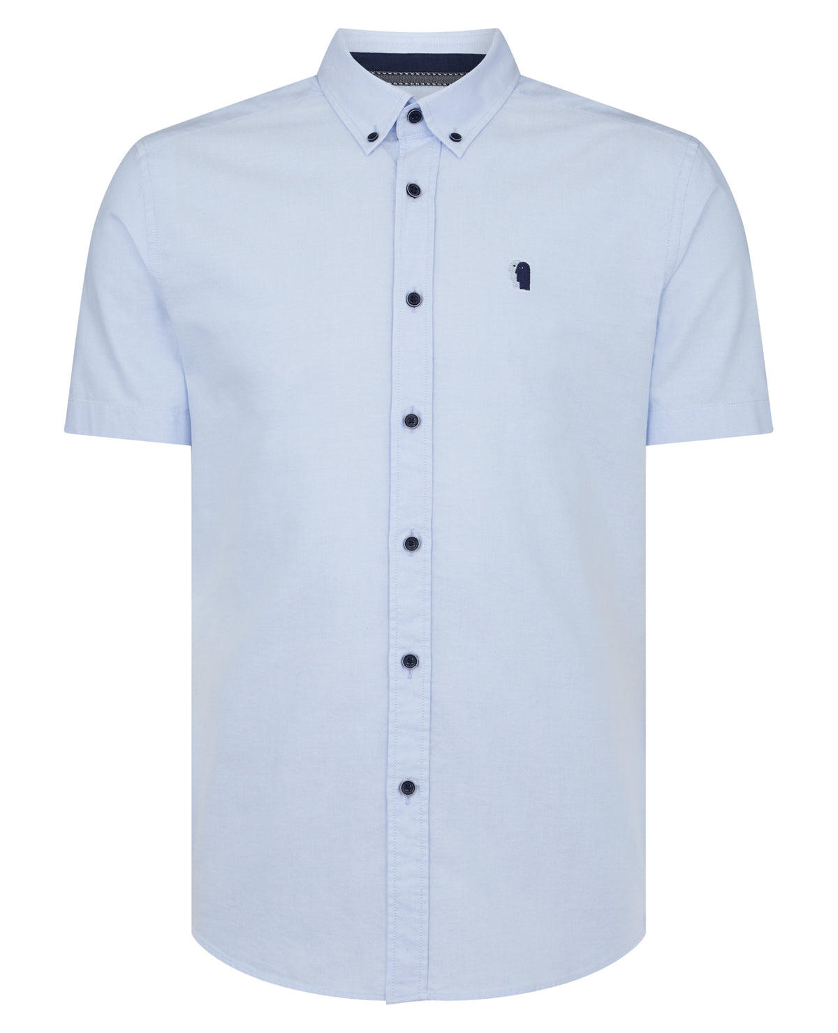 Man wearing a blue Slim Fit Oxford Cotton Short Sleeve Shirt