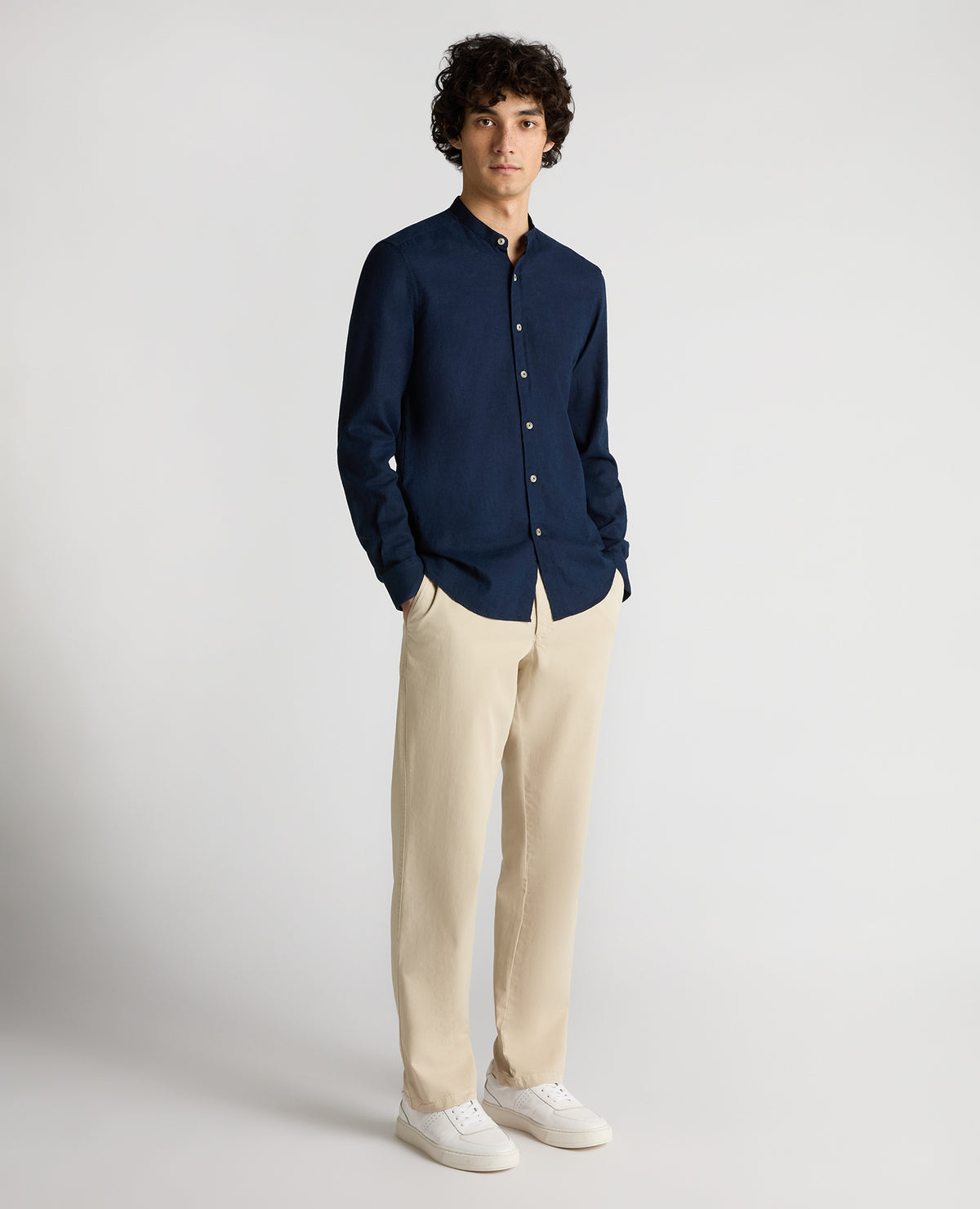 Man wearing a navy Regular Fit Tencel-Blend Shirt