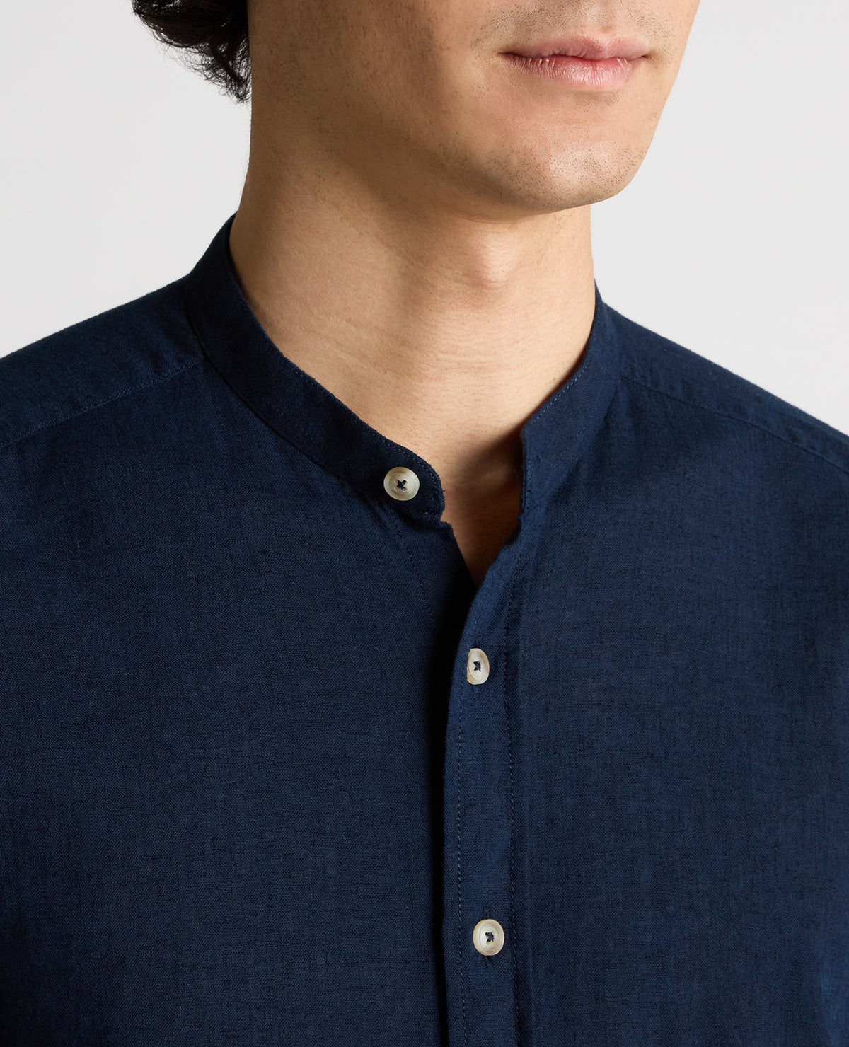 Man wearing a navy Regular Fit Tencel-Blend Shirt