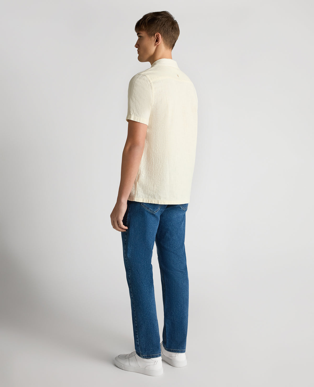 Man wearing a sand Tapered Fit Cotton-Linen Shirt