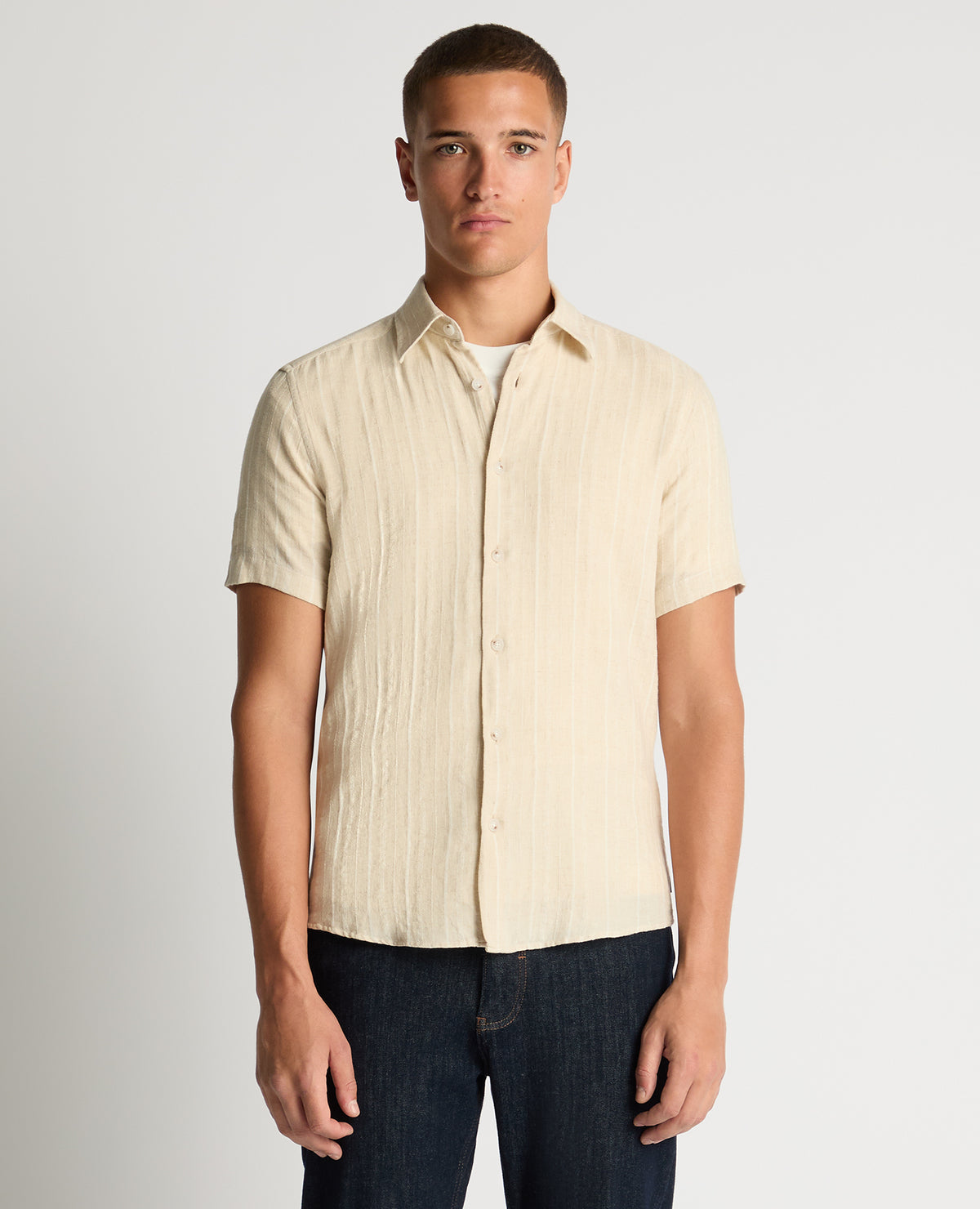 Man wearing a sand Slim Fit Striped Organic Cotton-Linen Shirt