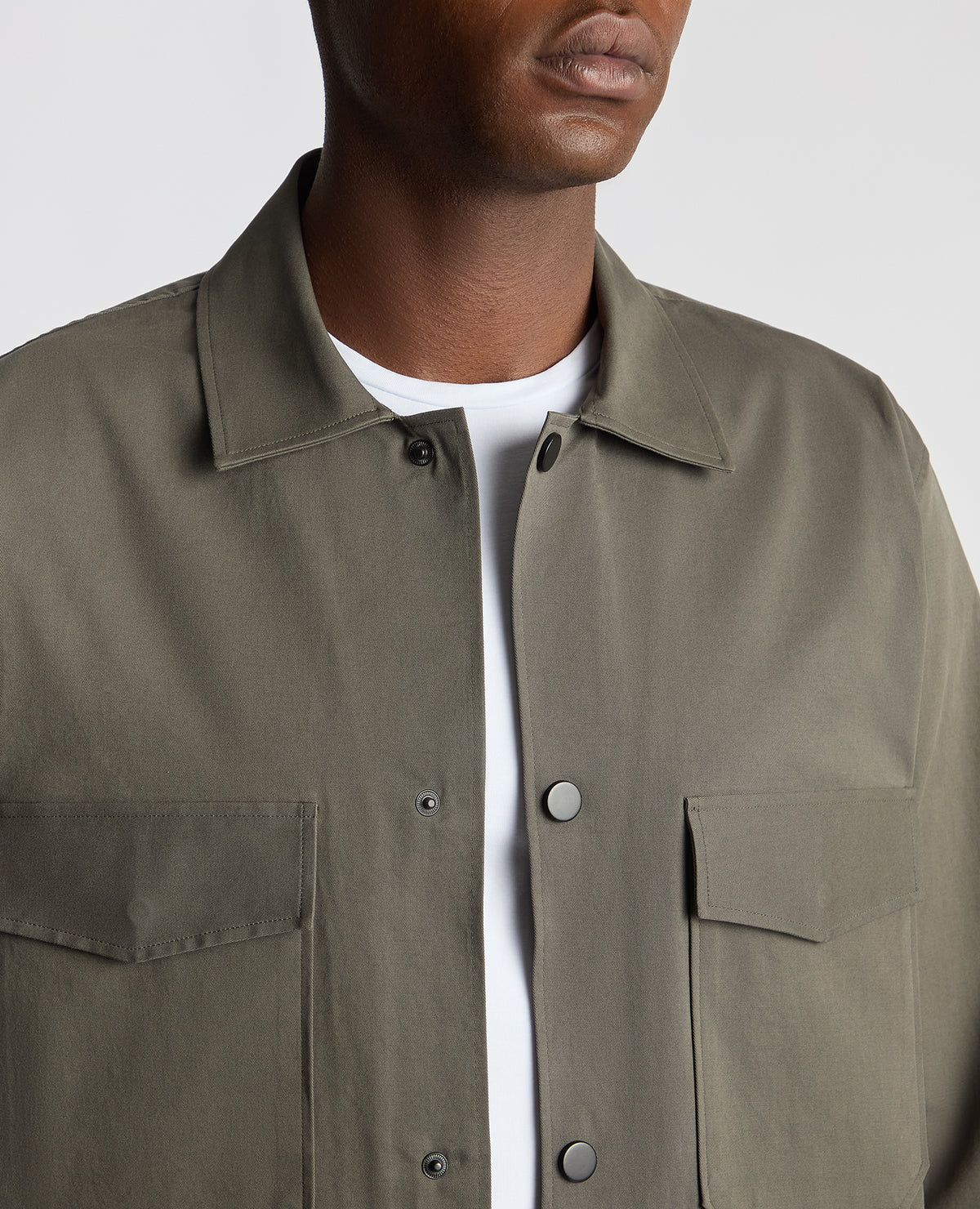 Man wearing a green Regular Fit Cotton Stretch Overshirt