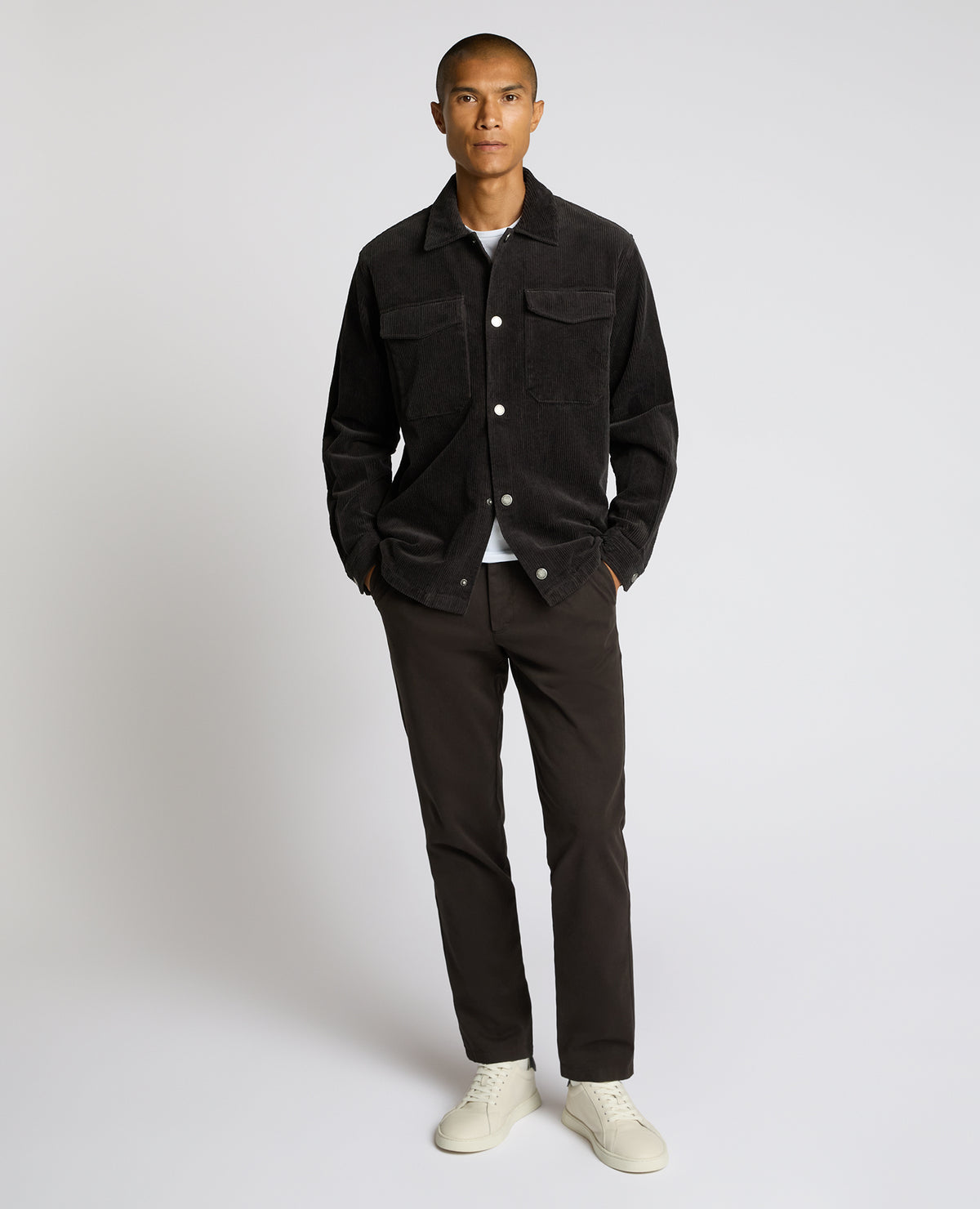Man wearing a Grey casual shirt