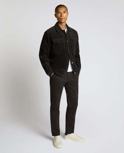 Man wearing a Grey casual shirt