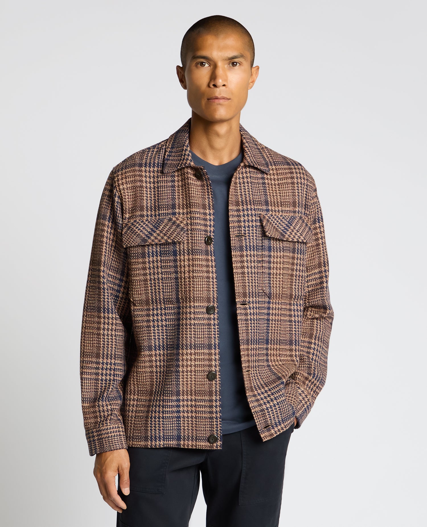 Man wearing a brown Regular Fit Houndstooth Shacket