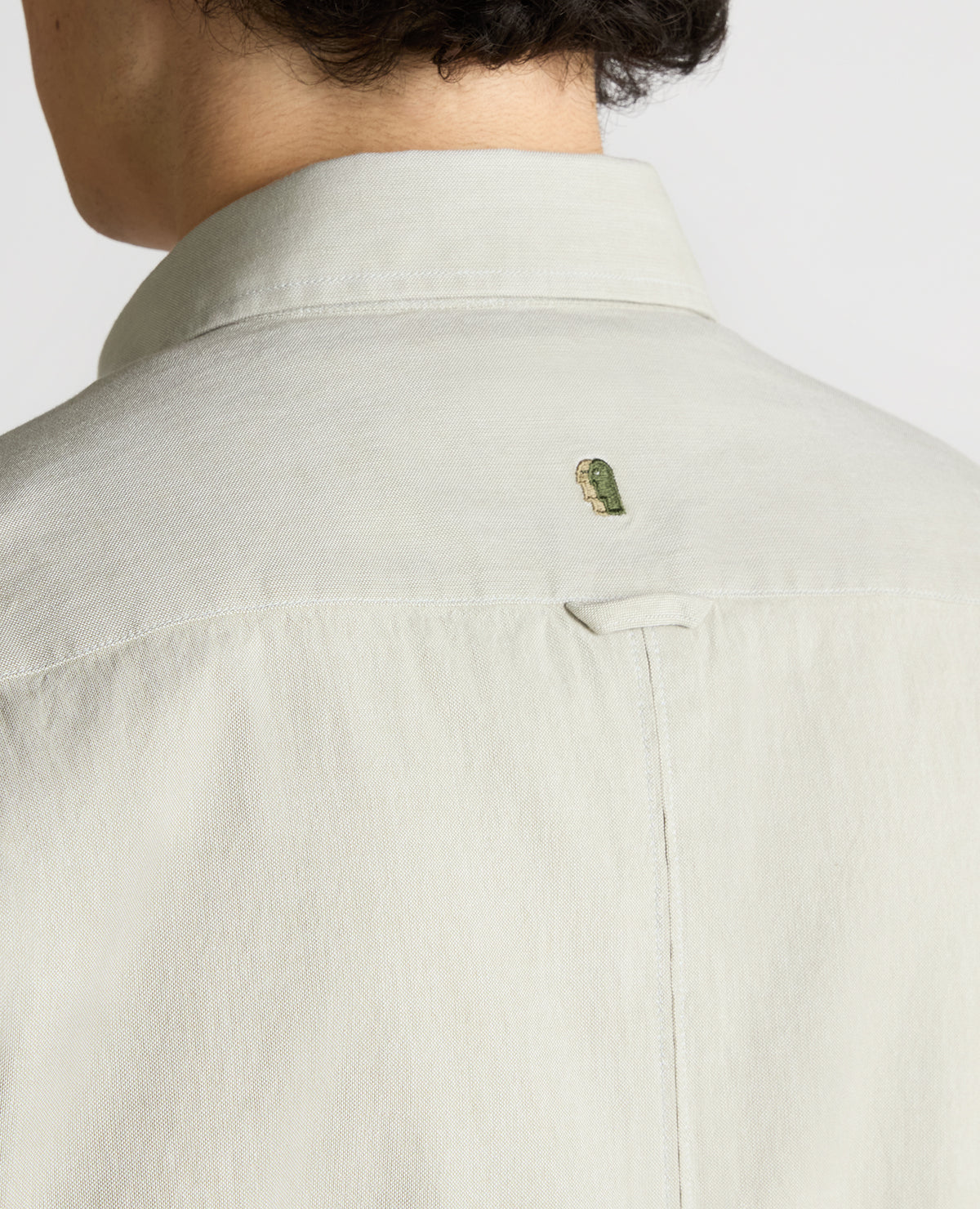 Man wearing a green Slim Fit Cotton Oxford Shirt