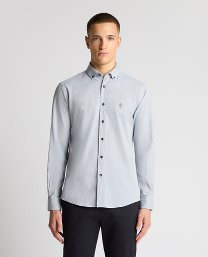Man wearing a Grey casual shirt
