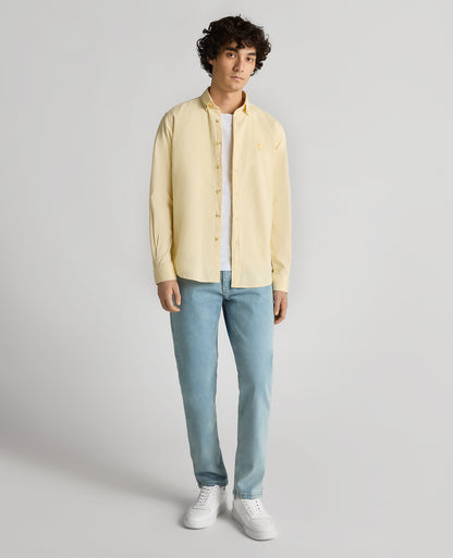 Man wearing a orange Tapered Fit Oxford Cotton Shirt