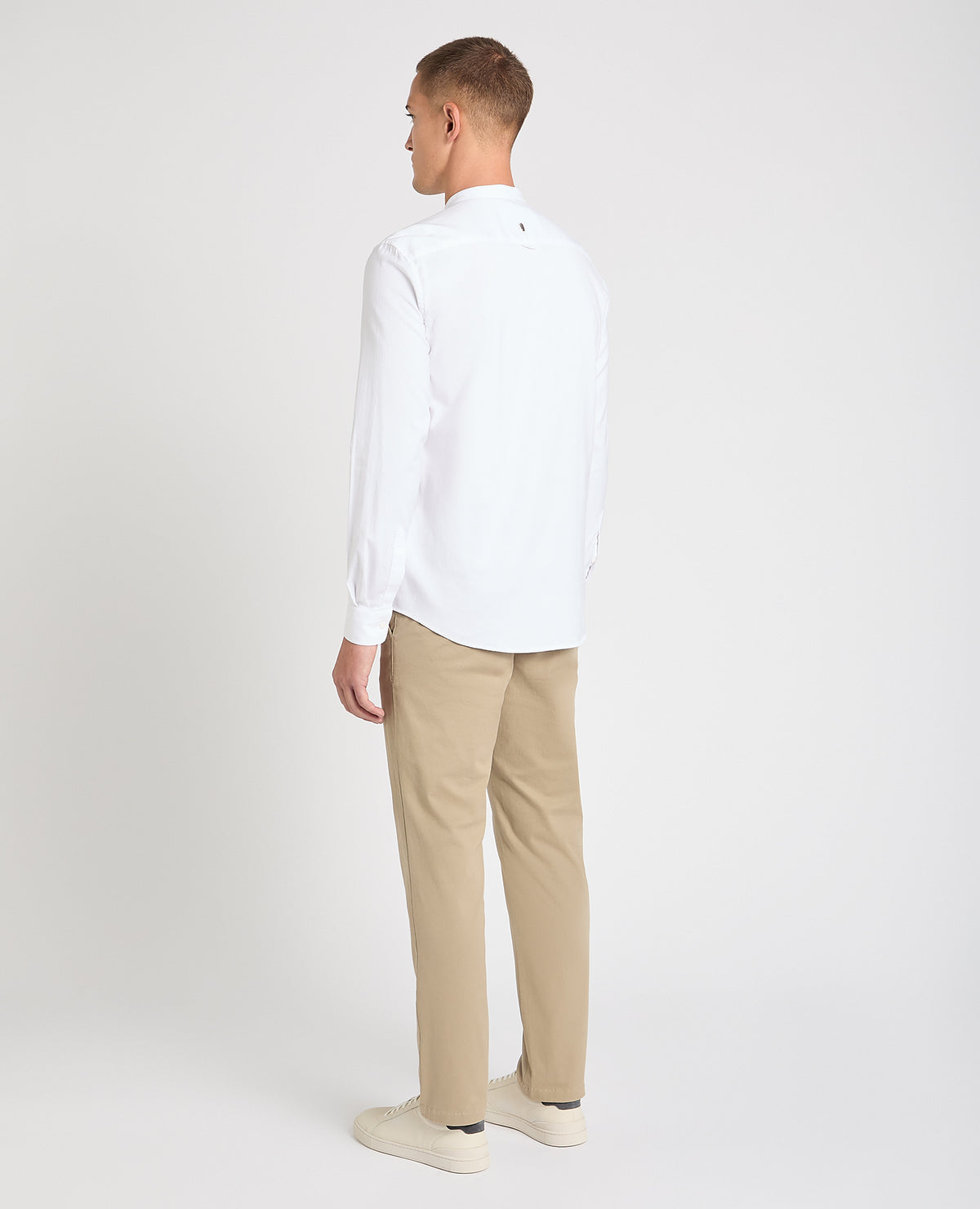 Man wearing a White casual shirt