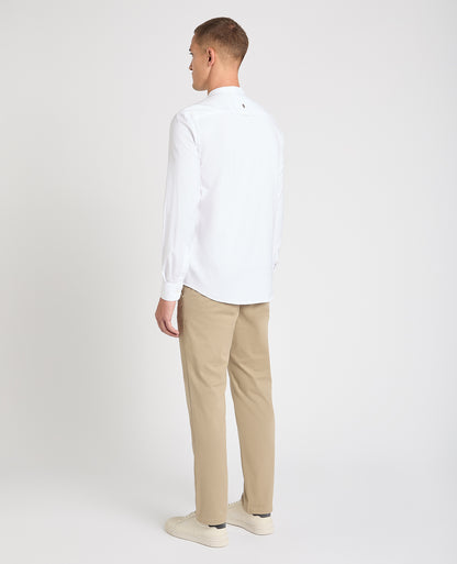 Man wearing a White casual shirt