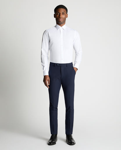 Man wearing a White formal shirt