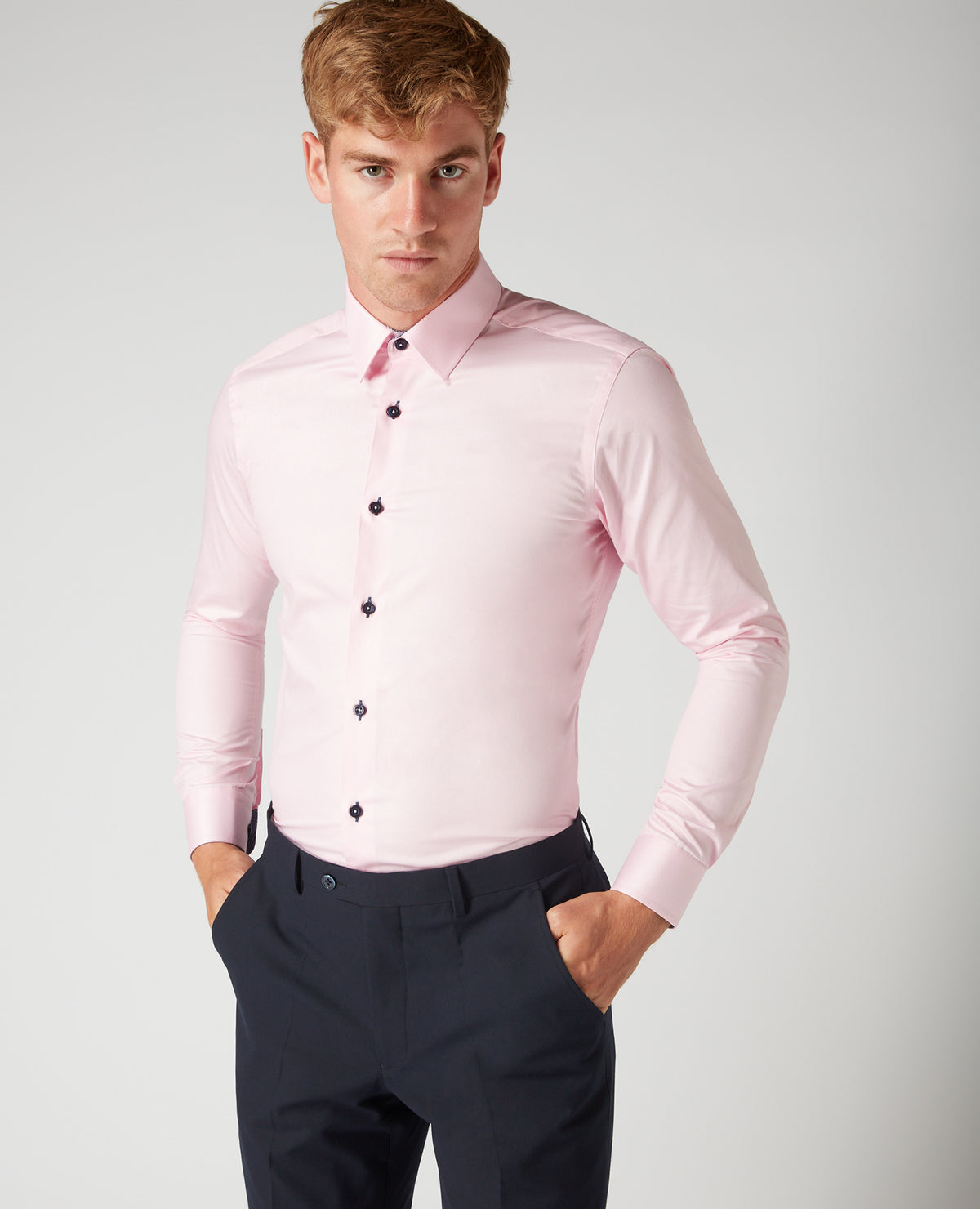 Man wearing a red Slim Fit Cotton-Blend Shirt