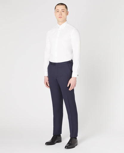 Man wearing a white Slim Fit Cotton-Blend Shirt