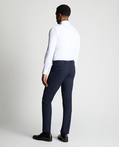 Man wearing a White formal shirt
