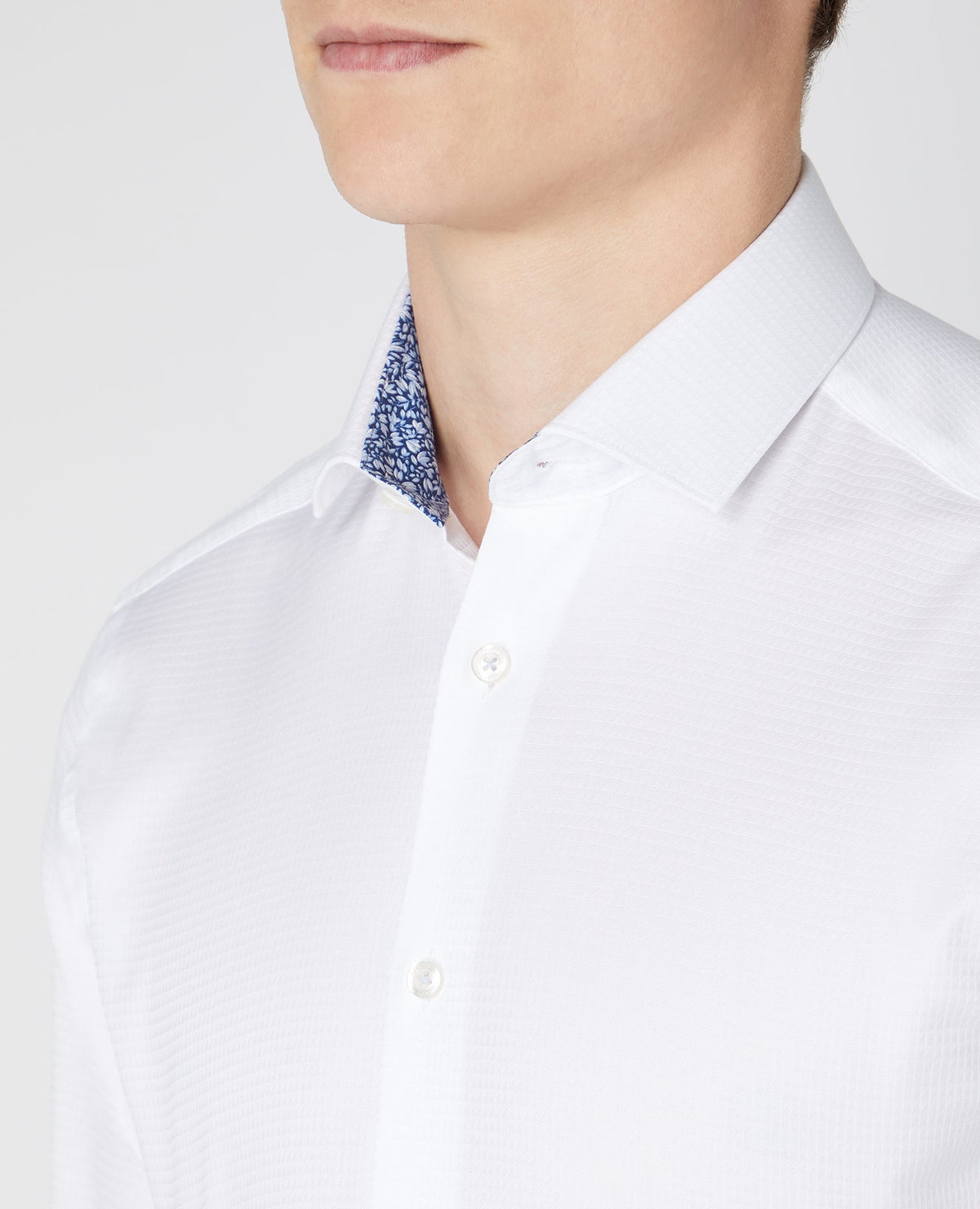 Man wearing a white Slim Fit Cotton Shirt