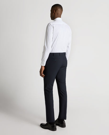 Man wearing a green Tapered Fit Cotton Stretch Shirt
