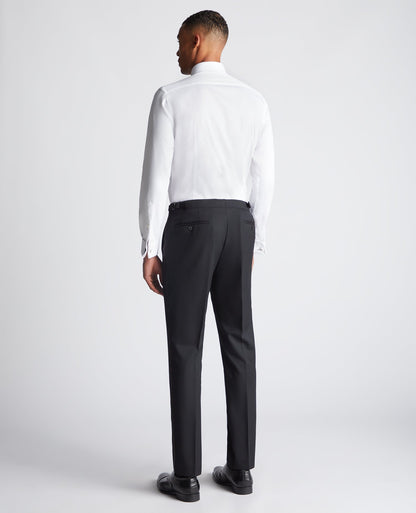 Man wearing a white Slim fit Cotton-Blend Shirt