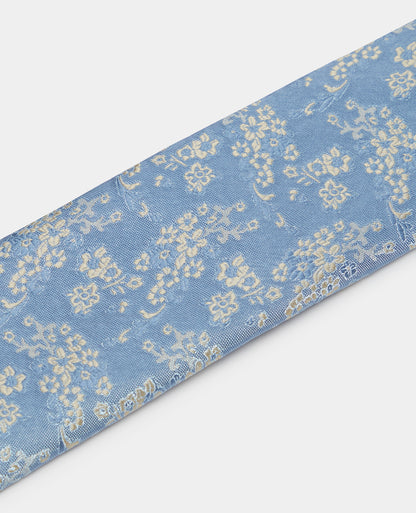 Man wearing a blue Tie