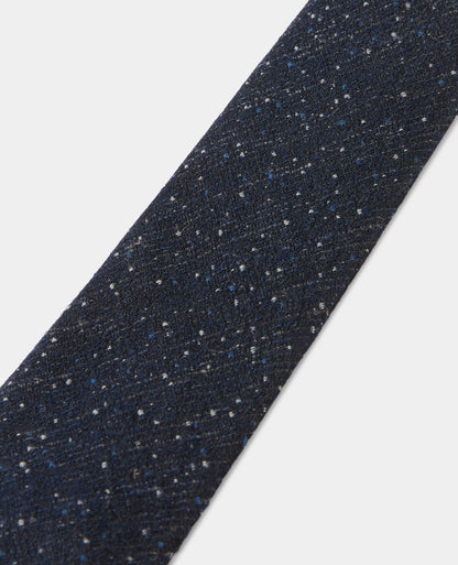 Man wearing a blue Tie