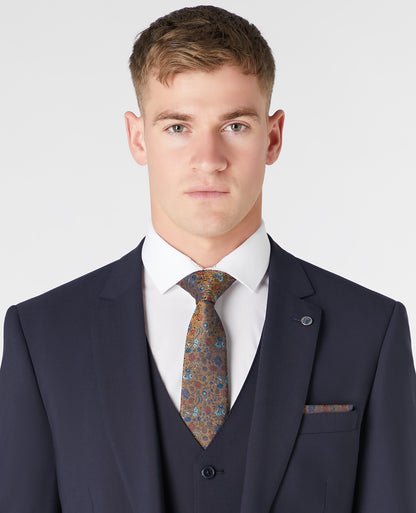 Man wearing a brown Floral Tie