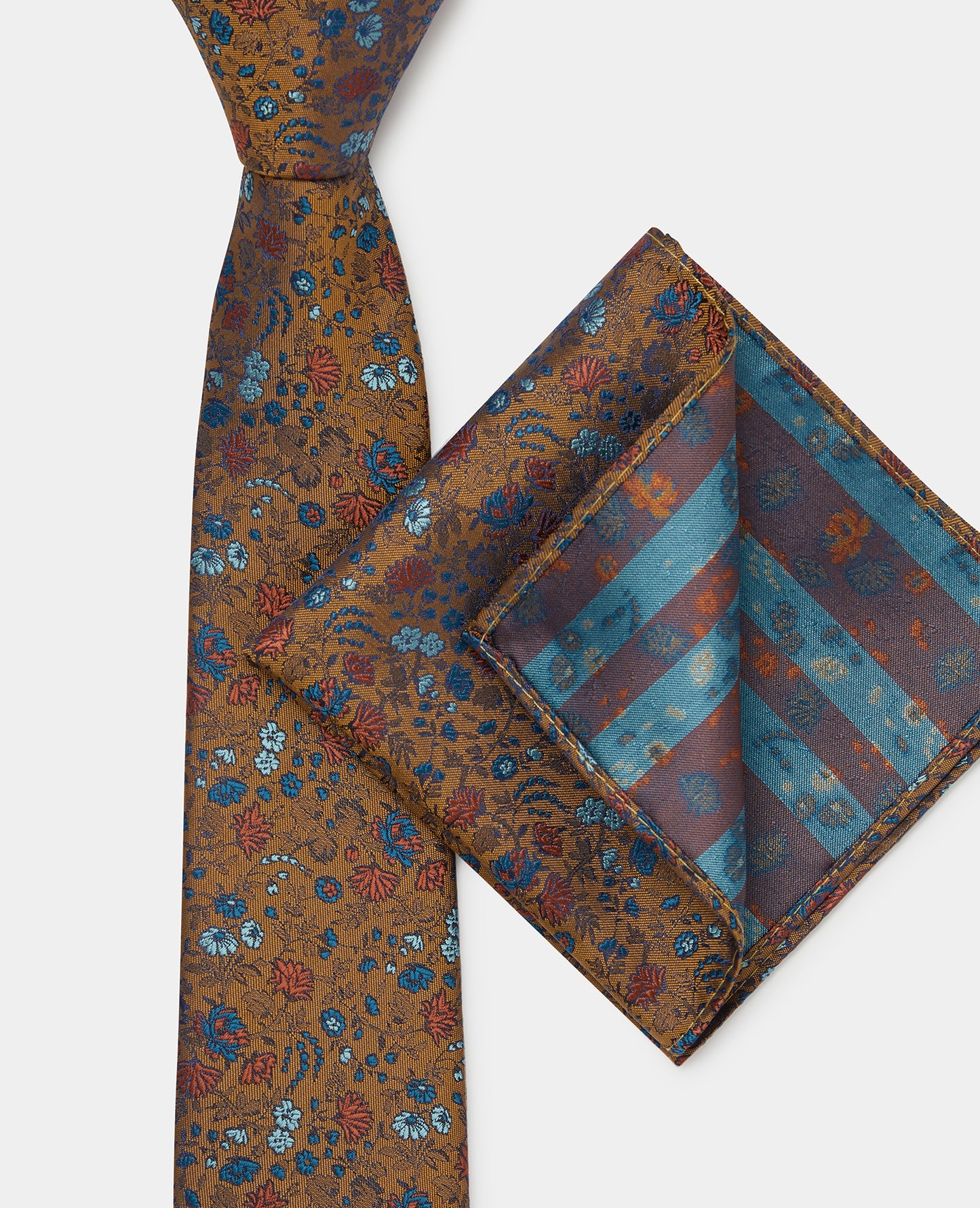 Man wearing a brown Floral Tie