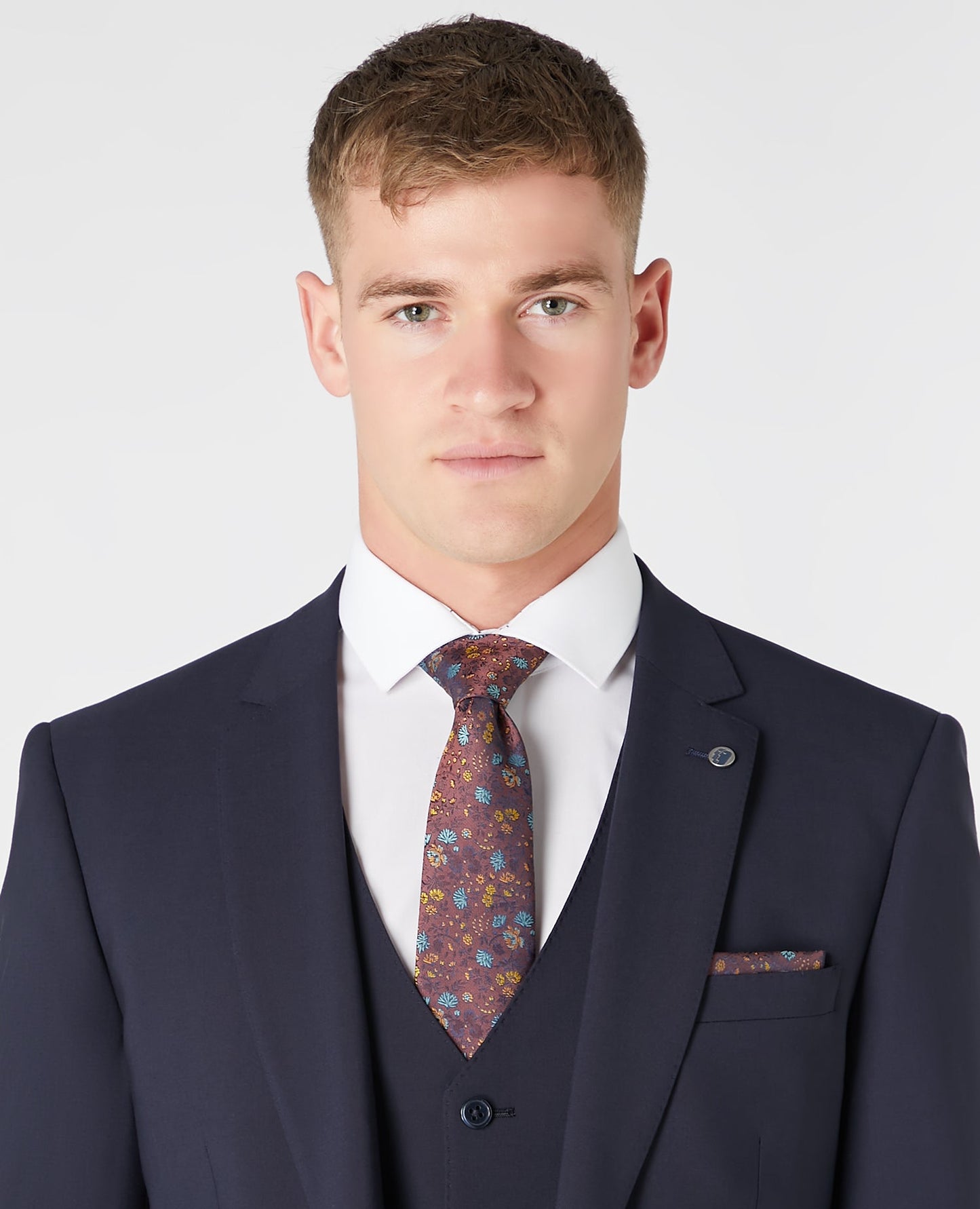 Man wearing a red Floral Tie