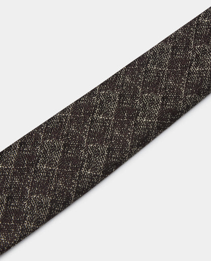 Man wearing a brown Semi-Plain Design Tie