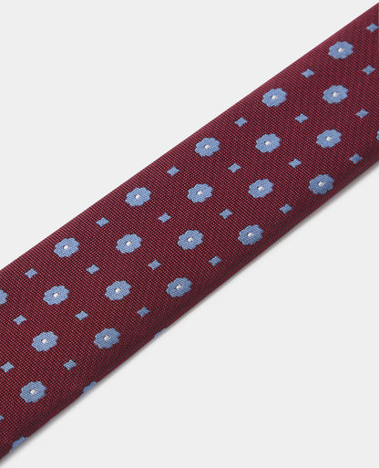 Man wearing a red Micro-Pattern Print Tie