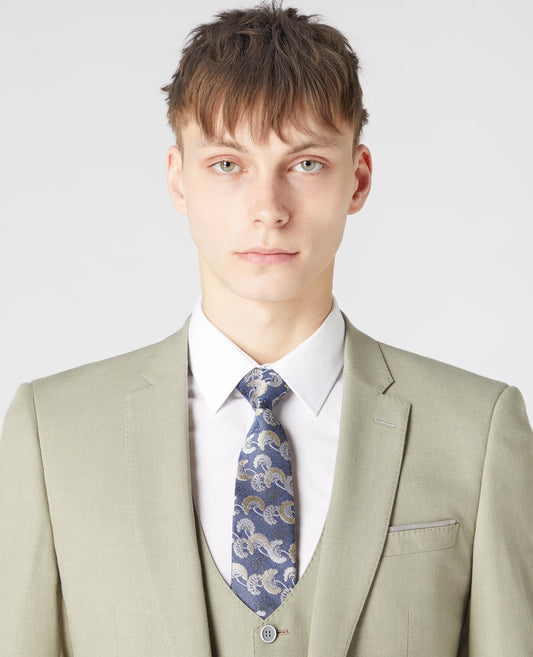 Man wearing a blue Floral Tie