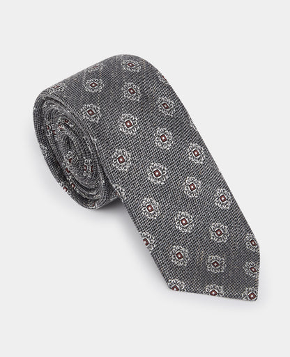 Man wearing a grey Geometric Design Tie